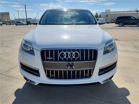 Used 2014 Audi Q7 TDI Prestige w/ Prestige Package image 2