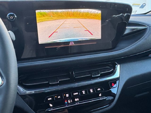 Used 2025 Buick Envista Preferred FWD image 9