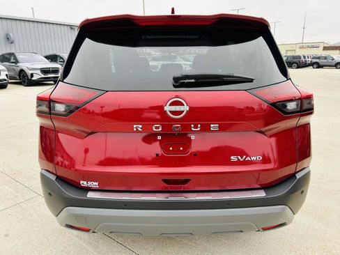 Used 2023 Nissan Rogue SV w/ SV Premium B Package image 37