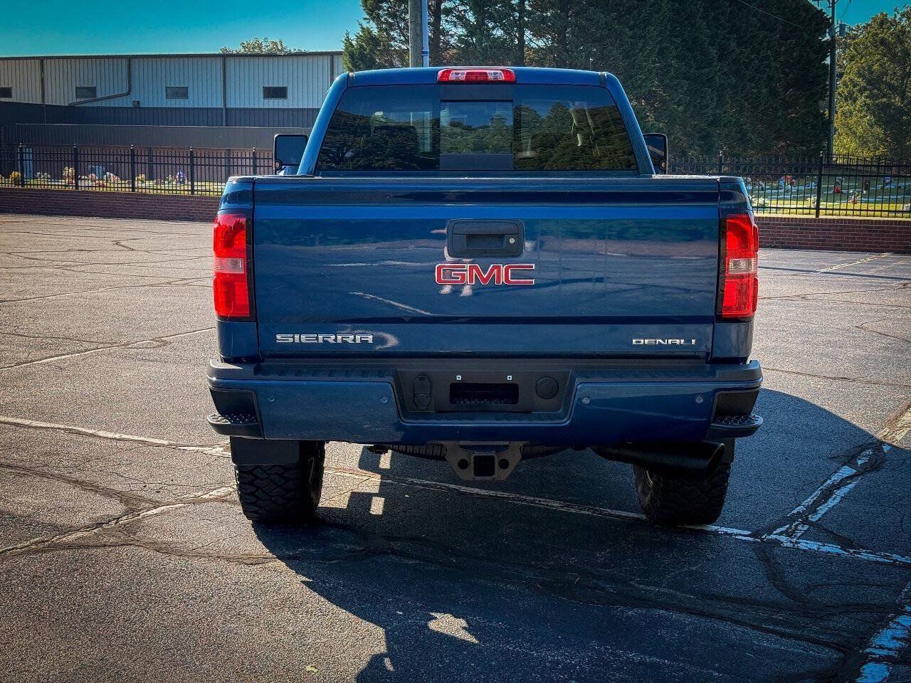 Used 2015 GMC Sierra 2500 Denali w/ Duramax Plus Package AWD/4WD image 4