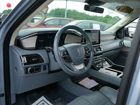 Used 2019 Lincoln Navigator Black Label w/ Cargo Package AWD/4WD image 22