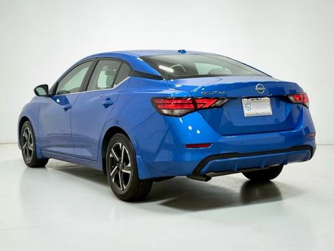 Used 2025 Nissan Sentra SV FWD image 17