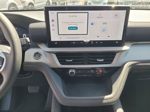 New 2026 Ford Explorer Active RWD image 10