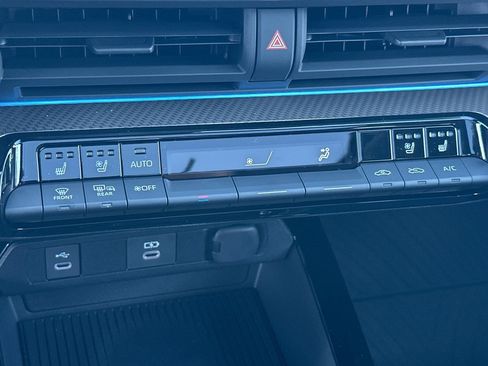 New 2026 Toyota Prius Limited image 23