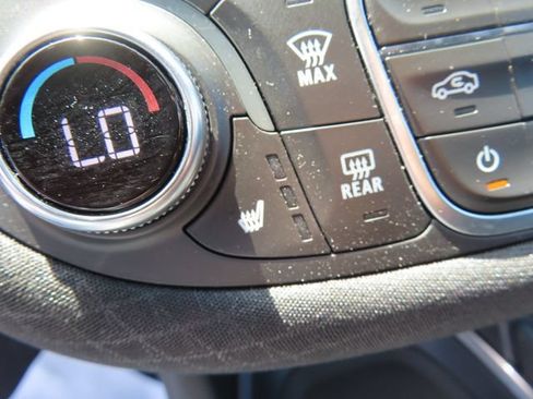 Used 2024 Chevrolet Malibu LT FWD image 33