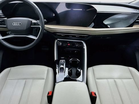 Certified 2025 Audi Q5 Premium Plus w/ Premium Plus AWD/4WD image 13