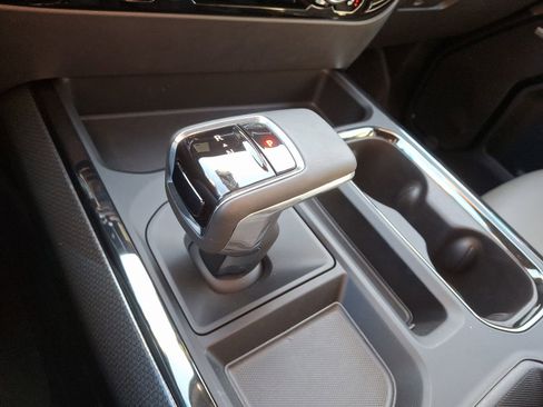 Certified 2024 Chevrolet Silverado 1500 ZR2 w/ Technology Package image 15