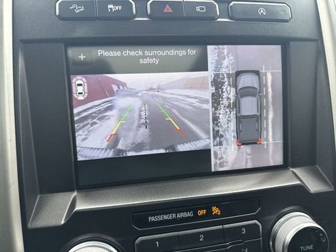 Used 2018 Ford F150 Lariat w/ Equipment Group 502A Luxury image 26