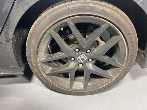 Used 2024 Honda Civic Sport image 10