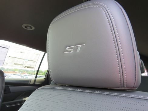 New 2025 Buick Enclave Sport Touring w/ Power Package image 23