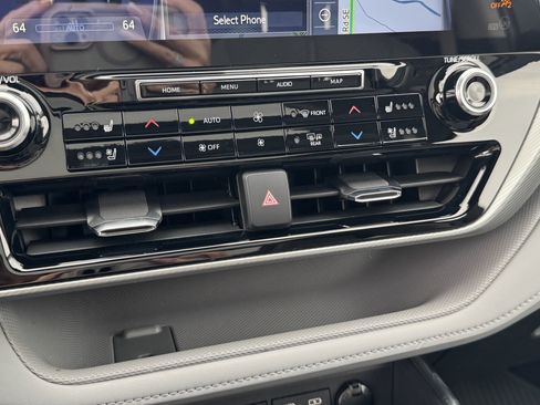 Used 2022 Toyota Highlander Platinum image 27