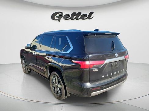 Used 2023 Toyota Sequoia Capstone AWD/4WD image 5