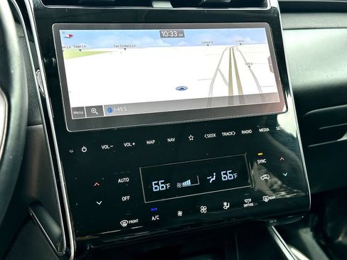 Used 2022 Hyundai Tucson Limited FWD image 12