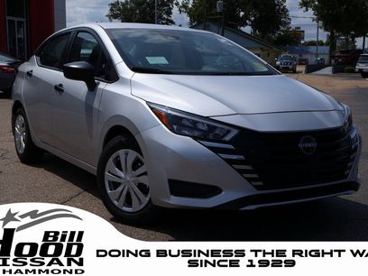 New 2025 Nissan Versa S w/ Trunk Package