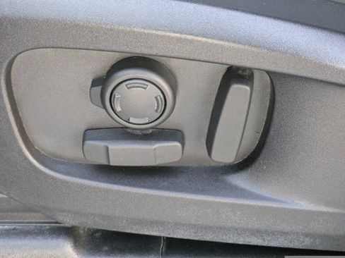 Used 2023 Land Rover Defender 110 Carpathian Edition image 17