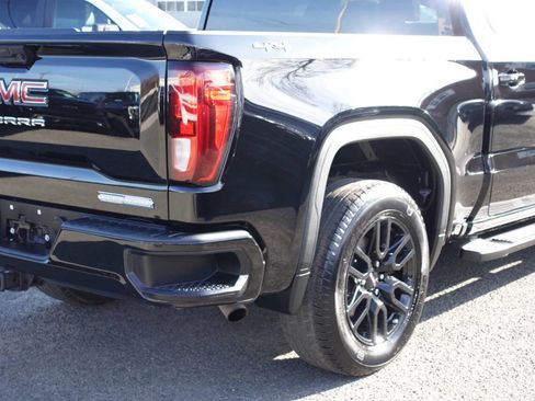 Used 2023 GMC Sierra 1500 Elevation image 10
