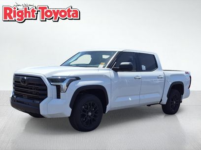 New 2026 Toyota Tundra SR5 w/ SR5 Premium Package
