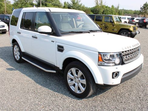 Used 2016 Land Rover LR4 HSE Silver Edition AWD/4WD image 4