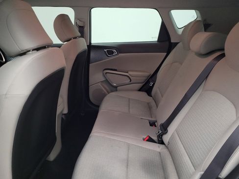 Used 2021 Kia Soul S image 18