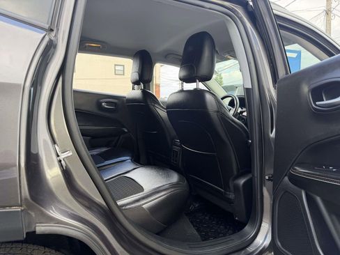 Used 2019 Jeep Compass Latitude AWD/4WD image 14