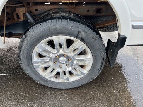 Used 2012 Ford F150 Platinum image 5