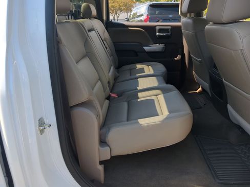 Used 2018 Chevrolet Silverado 1500 LTZ Z71 image 23