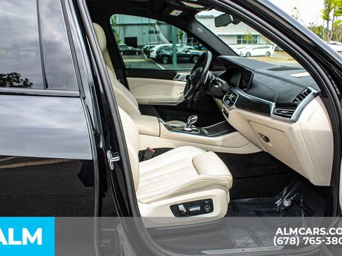 Used 2022 BMW X5 xDrive40i AWD/4WD image 21