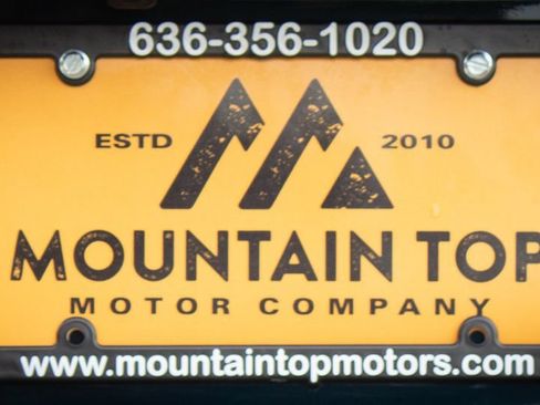 Used 2018 Toyota RAV4 XLE AWD/4WD image 10