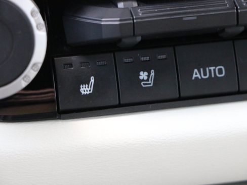 Used 2024 Toyota Sequoia Capstone AWD/4WD image 25
