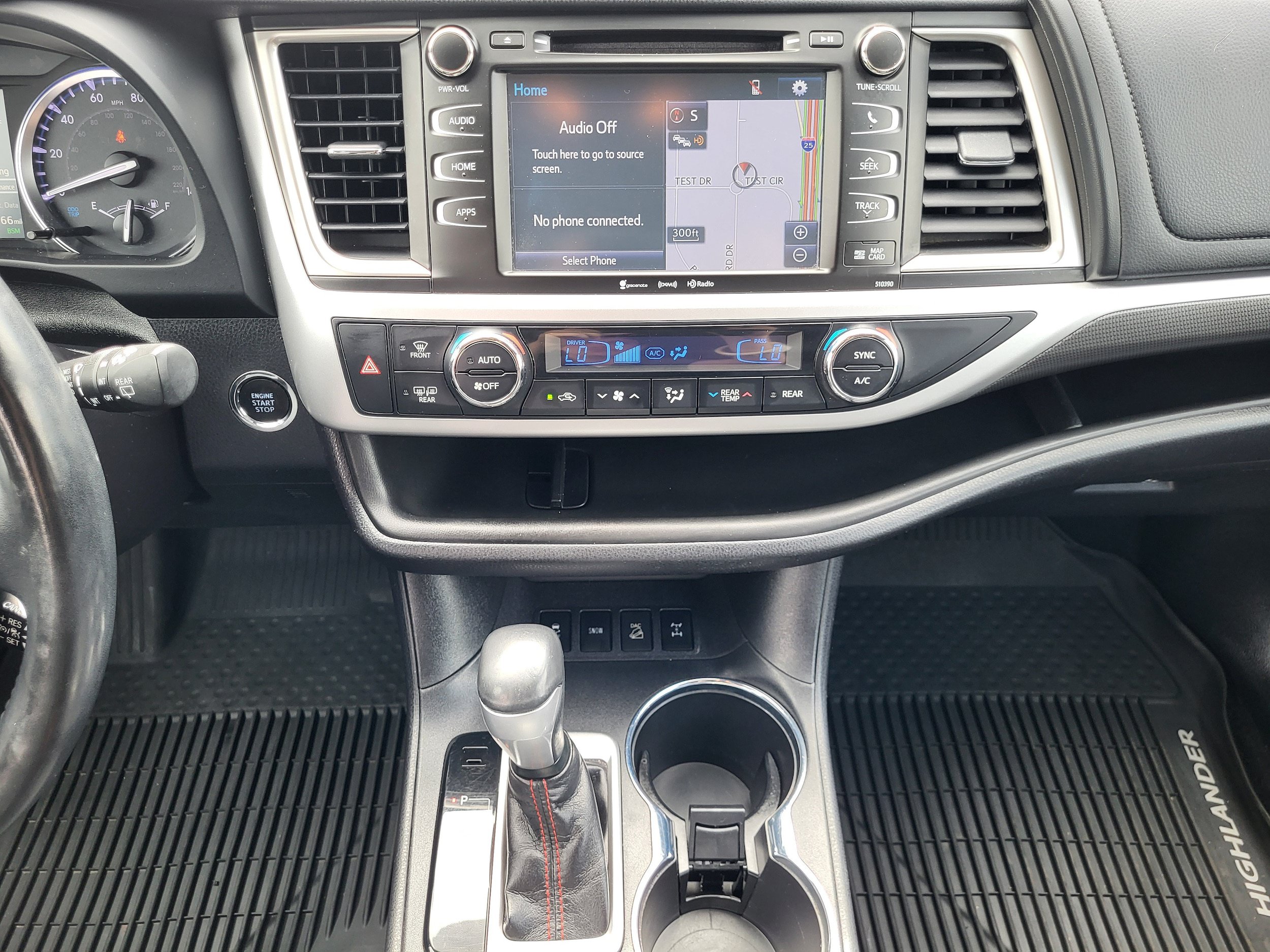 Used 2019 Toyota Highlander SE AWD/4WD image 15
