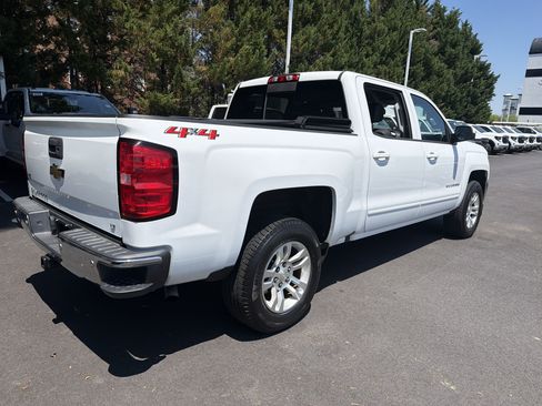 Used 2018 Chevrolet Silverado 1500 LT w/ All Star Edition AWD/4WD image 10