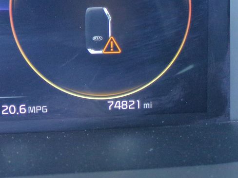 Certified 2021 Kia Sorento SX image 15