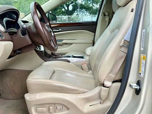 Used 2015 Cadillac SRX Luxury w/ Driver Awareness Package FWD image 9
