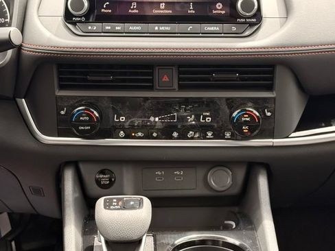 New 2026 Nissan Rogue SV w/ Rock Creek Premium Package AWD/4WD image 29