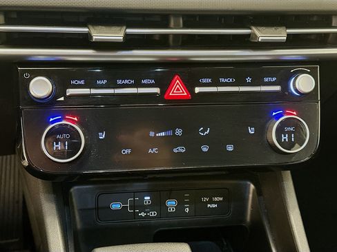 Used 2025 Hyundai Tucson SEL AWD/4WD image 24