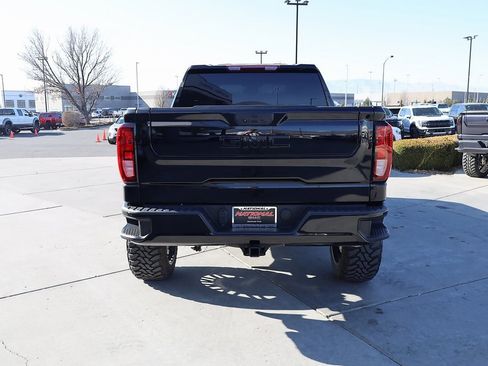 Used 2022 GMC Sierra 1500 Elevation w/ LPO, Elevation Black Package image 5