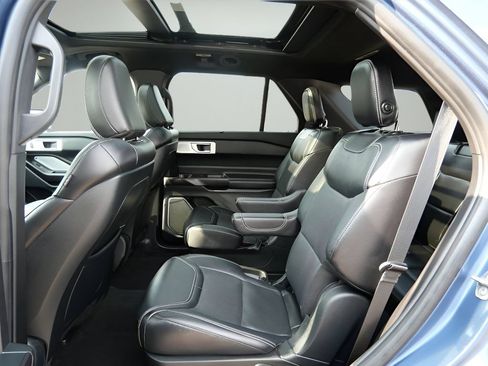 Used 2020 Ford Explorer ST w/ Premium Technology Package AWD/4WD image 11