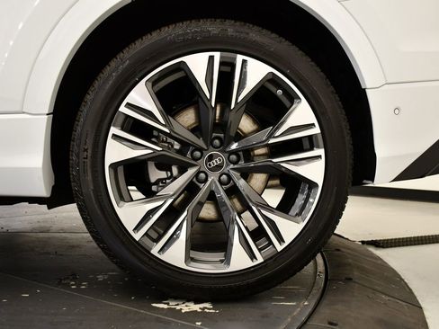 New 2026 Audi Q8 Premium Plus image 15