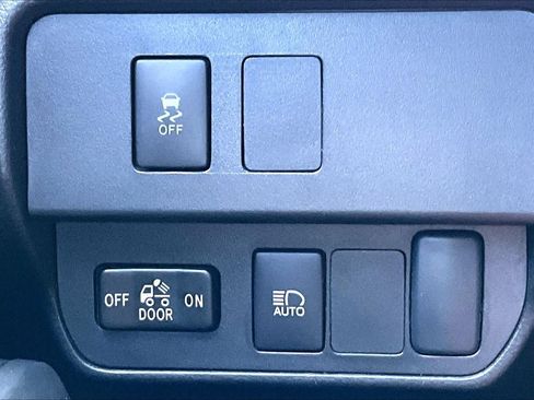 Used 2023 Toyota Tacoma SR AWD/4WD image 31