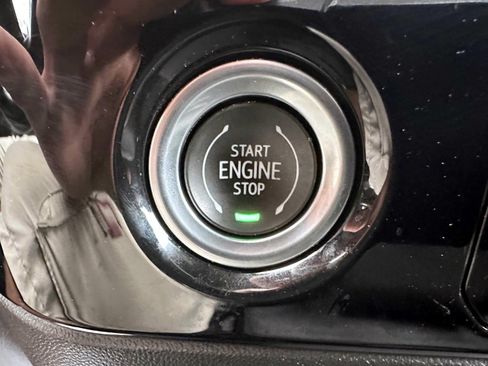 Used 2024 Chevrolet Silverado 1500 LT AWD/4WD image 23