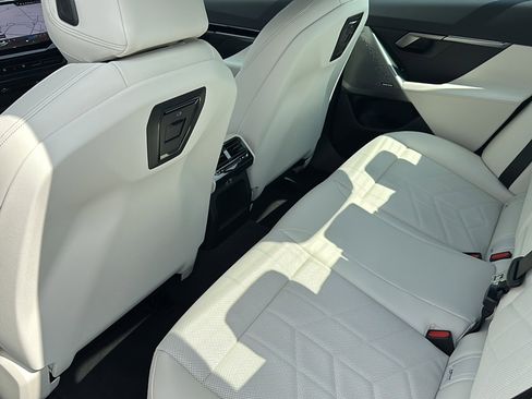 New 2025 BMW 530i w/ Premium Package image 15