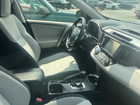 Used 2018 Toyota RAV4 XLE w/ Convenience Package AWD/4WD image 12