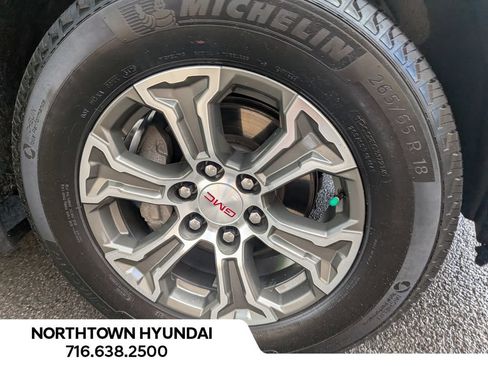Used 2026 GMC Sierra 1500 SLT AWD/4WD image 42