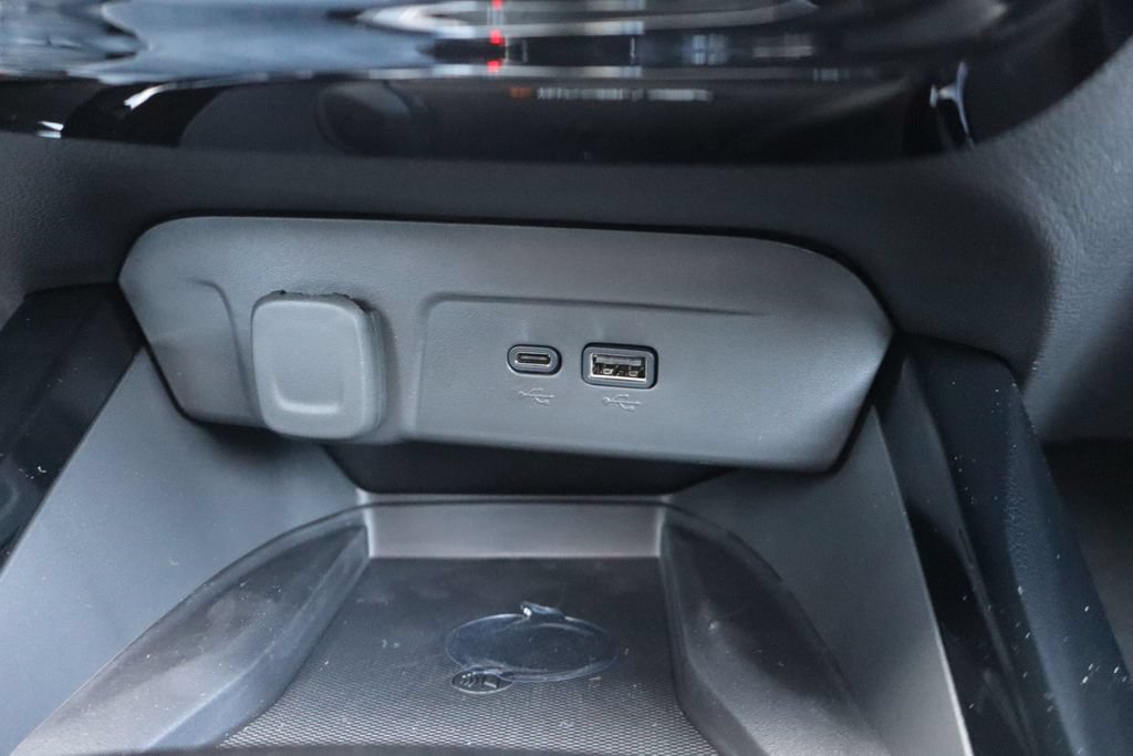 New 2026 Chevrolet Trax ACTIV w/ Sunroof Package FWD image 16