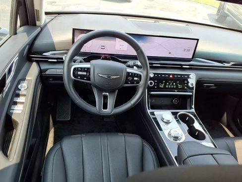 Used 2026 Genesis GV80 2.5T AWD/4WD image 4