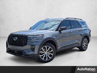 New 2025 Ford Explorer ST-Line w/ Premium Package