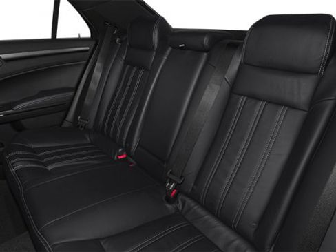 Used 2014 Chrysler 300 S image 17