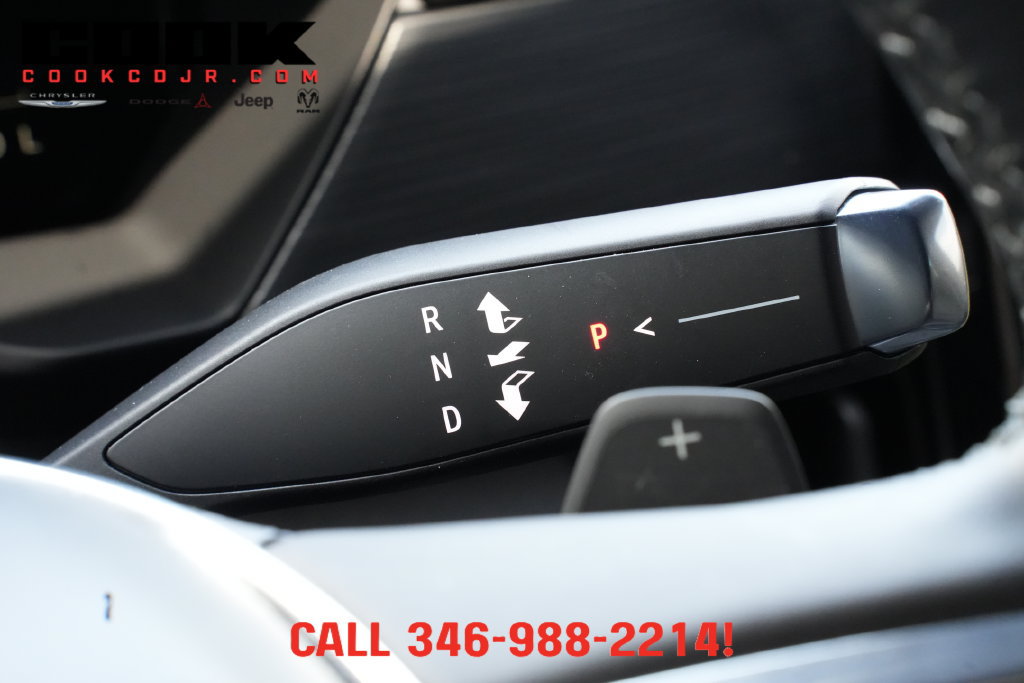 Used 2026 GMC Acadia Elevation w/ Elevation Premium Package FWD image 14
