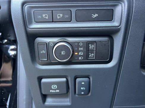 Used 2024 Ford F150 Lariat w/ FX4 Off-Road Package image 25