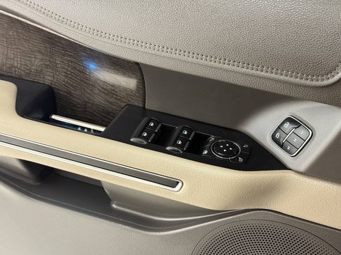 Used 2018 Ford Expedition Max Limited w/ Equipment Group 301A RWD image 96